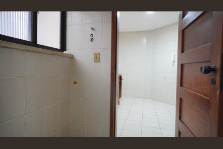 Apartamento à venda com 75m², 2 quartos e 1 vaga Apartamento à venda com 75m², 2 quartos e 1 vagaCozinha e Área de Serviço