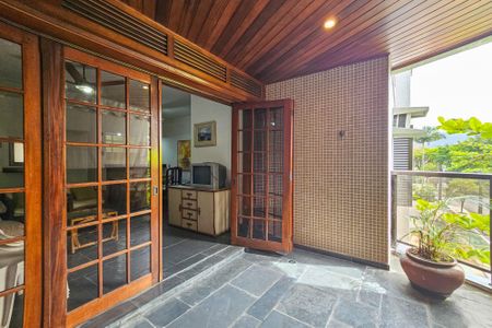 Apartamento para alugar com 83m², 2 quartos e 1 vaga Apartamento para alugar com 83m², 2 quartos e 1 vagaVaranda