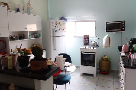 Casa à venda com 100m², 3 quartos e 2 vagasCozinha da casa superior