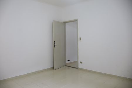Quarto 1 de casa à venda com 1 quarto, 100m² em Vila Paulo Silas, São Paulo