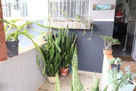 Casa à venda com 100m², 3 quartos e 2 vagasVaranda