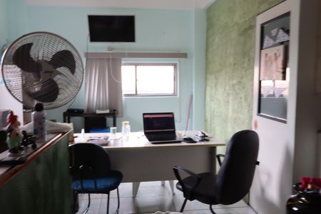 Casa à venda com 100m², 3 quartos e 2 vagasSala casa superior