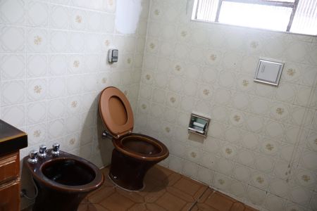 Casa à venda com 100m², 3 quartos e 2 vagasBanheiro