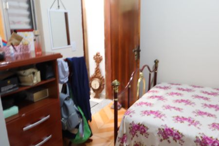 Casa à venda com 100m², 3 quartos e 2 vagasQuarto da casa superior