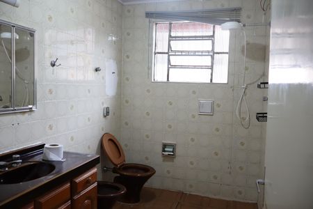 Casa à venda com 100m², 3 quartos e 2 vagasBanheiro