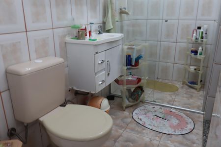 Casa à venda com 100m², 3 quartos e 2 vagasBanheiro da casa superior