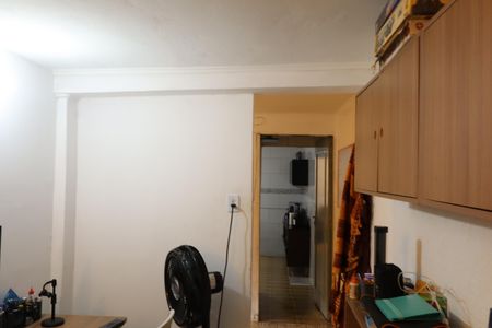 Casa à venda com 100m², 3 quartos e 2 vagasEscritório da casa - rua lateral