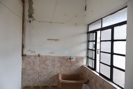 Casa à venda com 100m², 3 quartos e 2 vagasÁrea de Serviço