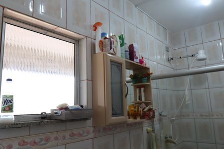 Casa à venda com 100m², 3 quartos e 2 vagasBanheiro da casa superior