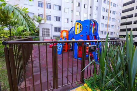 Apartamento à venda com 44m², 2 quartos e 1 vaga Apartamento à venda com 44m², 2 quartos e 1 vagaÁrea comum - Playground