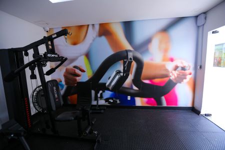 Apartamento à venda com 44m², 2 quartos e 1 vaga Apartamento à venda com 44m², 2 quartos e 1 vagaAcademia