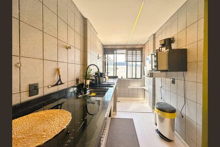 Apartamento para alugar com 72m², 2 quartos e 1 vagaCozinha