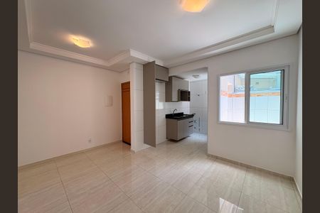 Sala de apartamento para alugar com 2 quartos, 50m² em Jardim Bela Vista, Santo André