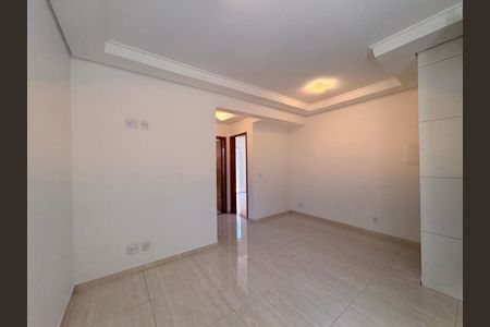 Sala de apartamento para alugar com 2 quartos, 50m² em Jardim Bela Vista, Santo André