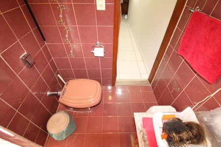 Casa à venda com 175m², 4 quartos e 1 vagaBanheiro 2