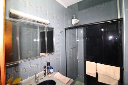 Casa à venda com 175m², 4 quartos e 1 vagaBanheiro 1