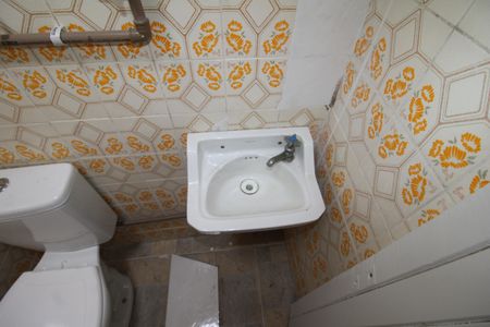 Casa à venda com 175m², 4 quartos e 1 vagaCasa 2 - Banheiro