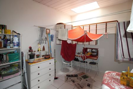 Casa à venda com 175m², 4 quartos e 1 vagaÁrea de Serviço