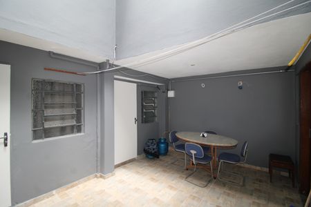 Casa à venda com 175m², 4 quartos e 1 vagaÁrea de Serviço