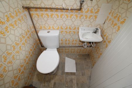 Casa à venda com 175m², 4 quartos e 1 vagaCasa 2 - Banheiro