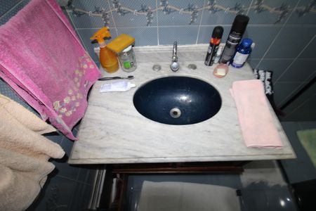 Casa à venda com 175m², 4 quartos e 1 vagaBanheiro 1