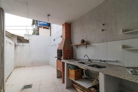 Casa à venda com 160m², 3 quartos e 1 vagaQuintal