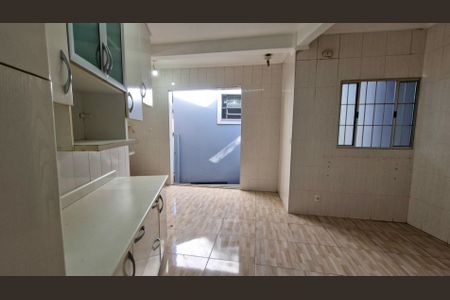 Cozinha de casa para alugar com 3 quartos, 227m² em Jardim Prudência, São Paulo