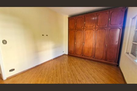 Quarto 3 de casa para alugar com 3 quartos, 227m² em Jardim Prudência, São Paulo