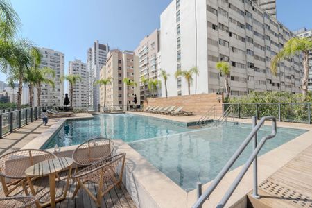 Studio para alugar com 24m², 1 quarto e sem vaga Studio para alugar com 24m², 1 quarto e sem vagaÁrea comum - Piscina