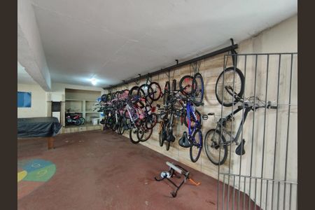 Bicicletário  de apartamento para alugar com 2 quartos, 56m² em Vila Vera , São Paulo