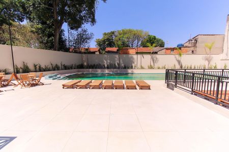 Apartamento à venda com 40m², 2 quartos e sem vagaÁrea comum - Piscina