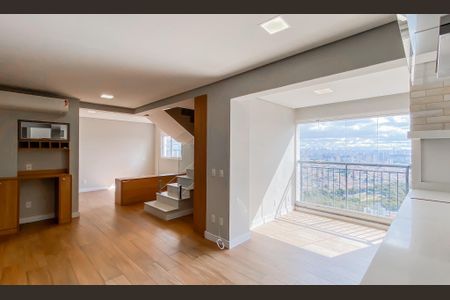 Sala de apartamento para alugar com 2 quartos, 120m² em Vila Penteado, São Paulo