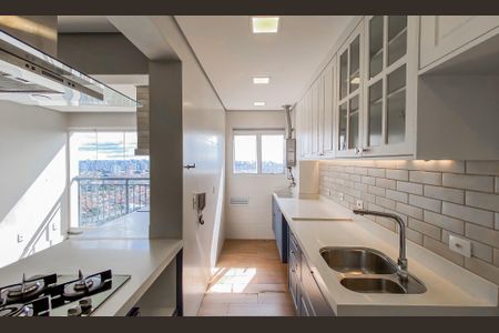 Apartamento para alugar com 120m², 2 quartos e 2 vagas Apartamento para alugar com 120m², 2 quartos e 2 vagasCozinha