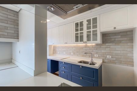 Apartamento para alugar com 120m², 2 quartos e 2 vagas Apartamento para alugar com 120m², 2 quartos e 2 vagasCozinha