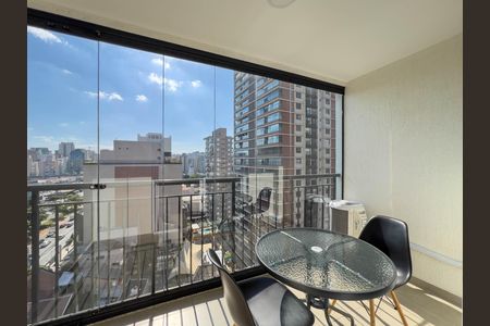 Studio para alugar com 29m², 1 quarto e sem vaga Studio para alugar com 29m², 1 quarto e sem vagaVaranda