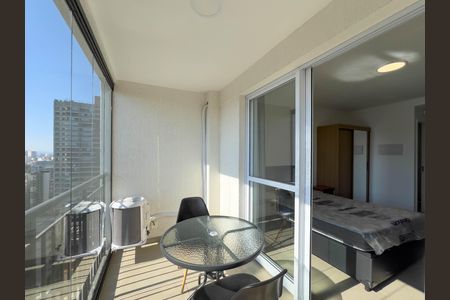 Studio para alugar com 29m², 1 quarto e sem vaga Studio para alugar com 29m², 1 quarto e sem vagaVaranda