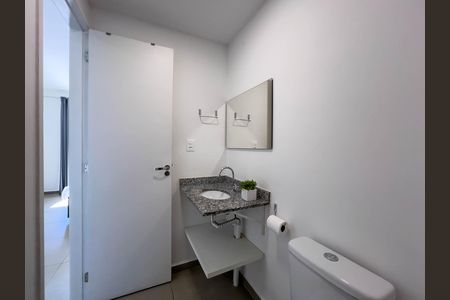Studio para alugar com 29m², 1 quarto e sem vaga Studio para alugar com 29m², 1 quarto e sem vagaBanheiro