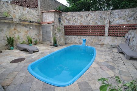 Apartamento à venda com 39m², 1 quarto e 1 vaga Apartamento à venda com 39m², 1 quarto e 1 vagaÁrea Comum - Piscina