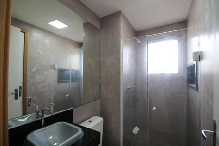 Banheiro de apartamento para alugar com 1 quarto, 39m² em Tanque, Rio de Janeiro