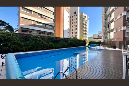 Studio à venda com 34m², 1 quarto e 1 vagaPiscina