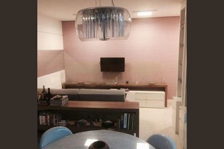 Apartamento à venda com 58m², 2 quartos e 1 vaga