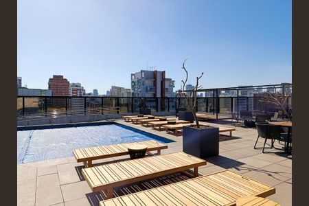 Apartamento à venda com 142m², 3 quartos e 2 vagas Apartamento à venda com 142m², 3 quartos e 2 vagasPiscina