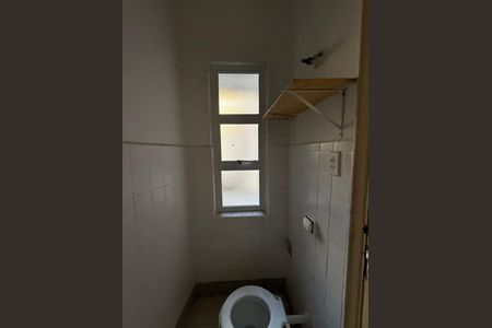 Apartamento para alugar com 160m², 3 quartos e sem vaga Apartamento para alugar com 160m², 3 quartos e sem vagaBanheiro de serviço