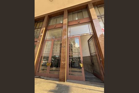 Apartamento para alugar com 160m², 3 quartos e sem vaga Apartamento para alugar com 160m², 3 quartos e sem vagaFachada
