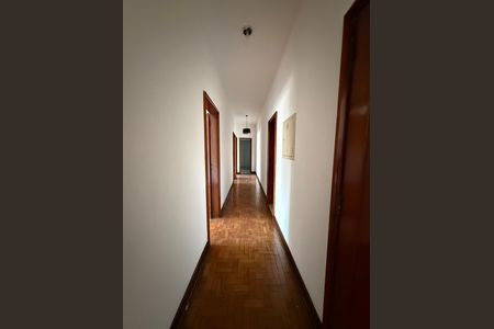 Corredor de apartamento para alugar com 3 quartos, 160m² em República, São Paulo