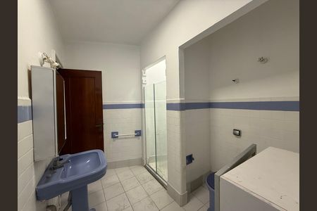 Apartamento para alugar com 160m², 3 quartos e sem vaga Apartamento para alugar com 160m², 3 quartos e sem vagaBanheiro