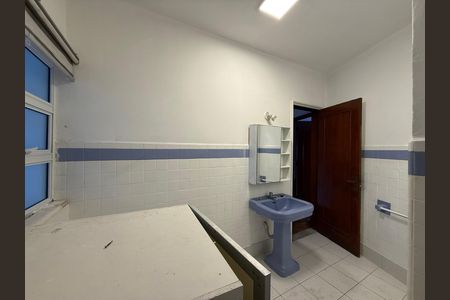 Banheiro de apartamento para alugar com 3 quartos, 160m² em República, São Paulo