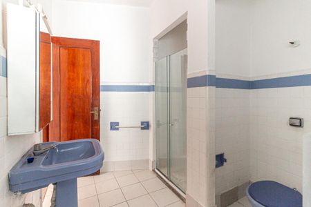 Apartamento para alugar com 160m², 3 quartos e sem vaga Apartamento para alugar com 160m², 3 quartos e sem vagaBanheiro