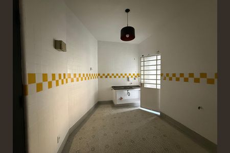 Apartamento para alugar com 160m², 3 quartos e sem vaga Apartamento para alugar com 160m², 3 quartos e sem vagaCozinha