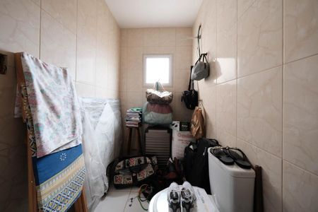 Casa para alugar com 150m², 3 quartos e 2 vagasBanheiro 1